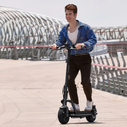 NAVEE - N65I Electric Scooter